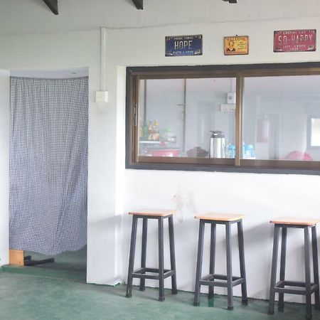 Celia Hostel Мандалай Экстерьер фото