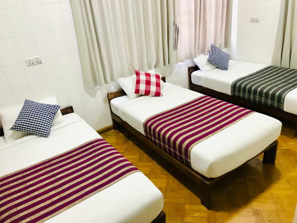 Celia Hostel Мандалай Экстерьер фото